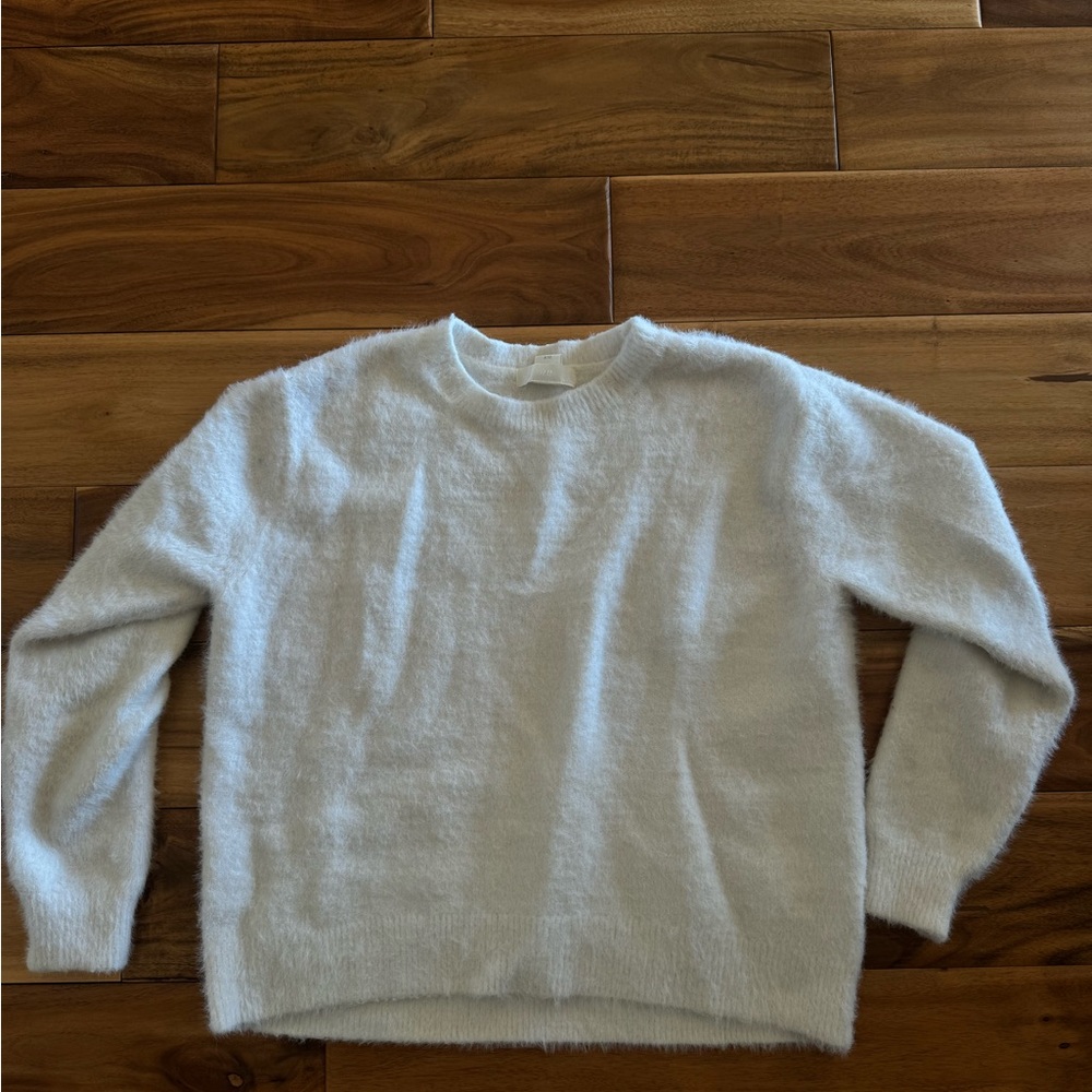 H&M White fluffy Sweater